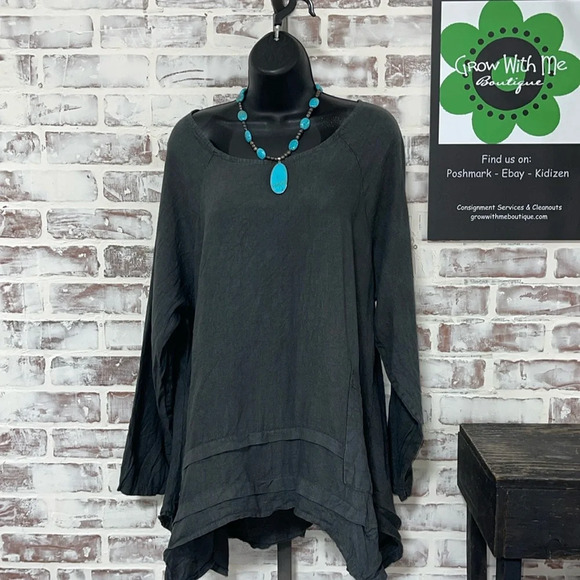 Handkerchief corner blouse small - Picture 1 of 6